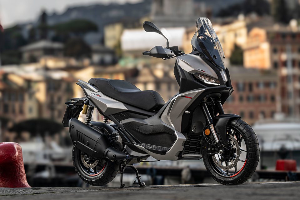 Aprilia SR GT 400 – galerie 1