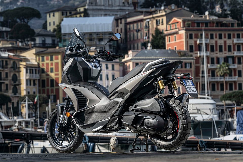 Aprilia SR GT 400 – galerie 2