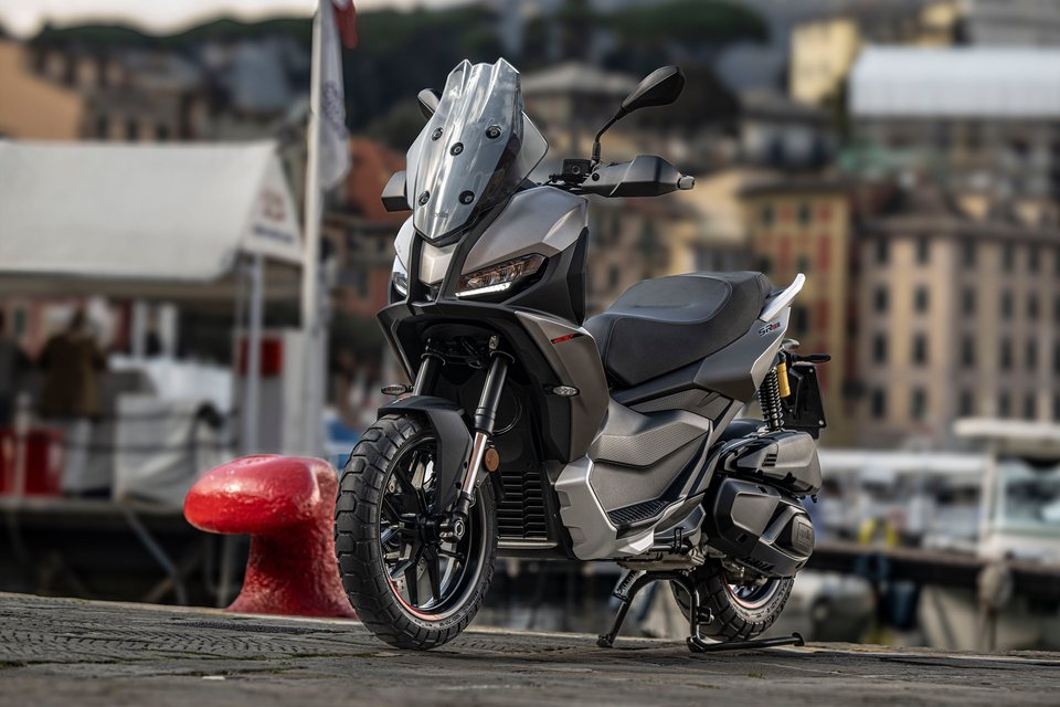 Aprilia SR GT 400 – galerie 4