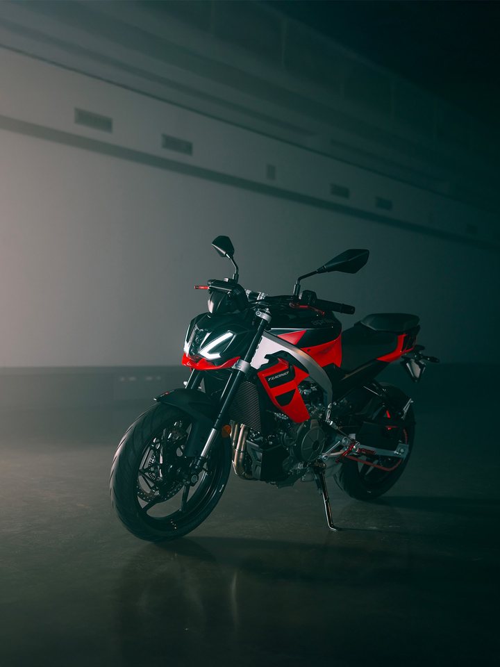 Aprilia Tuono 457 – galerie 2