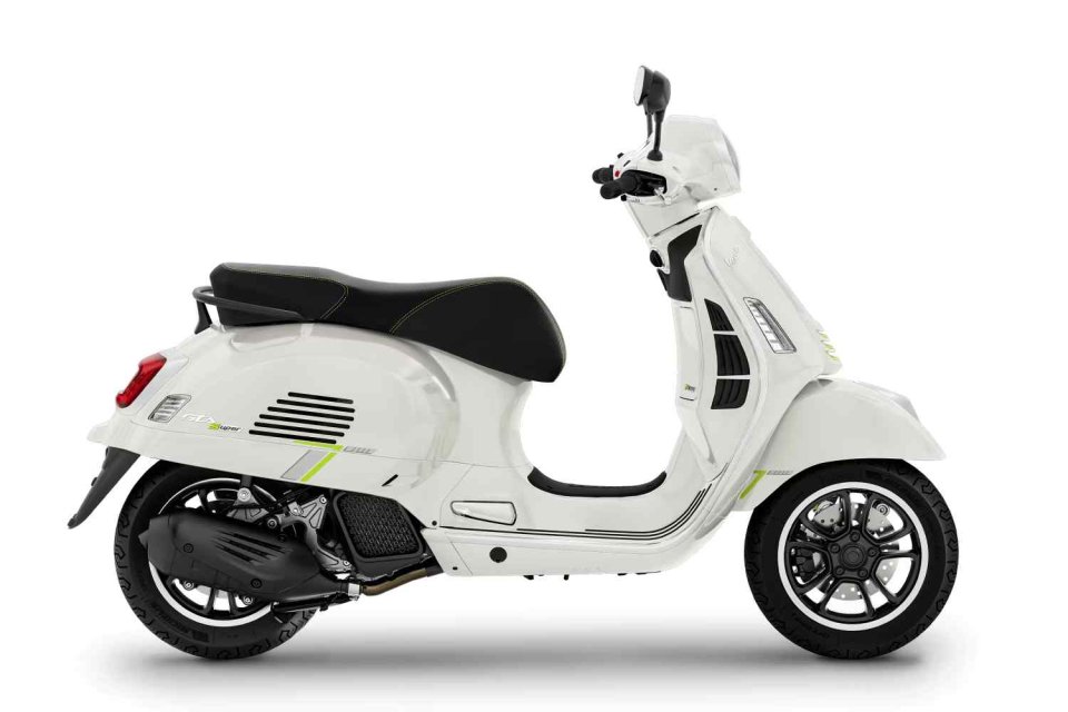 Vespa GTS 125 SuperTech – Bianco Innocente