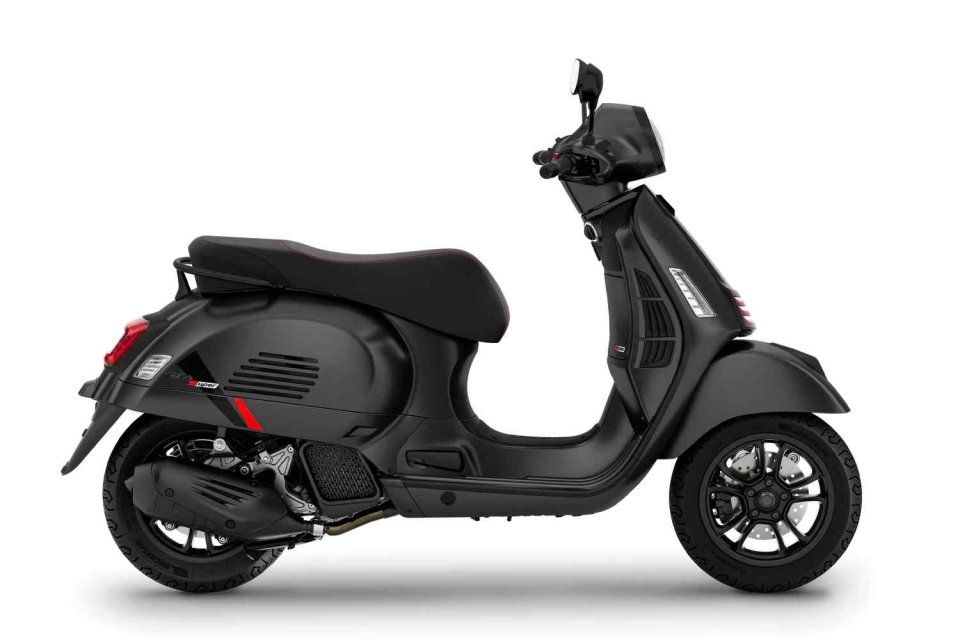 Vespa GTS 125 Super Sport – Nero Convinto